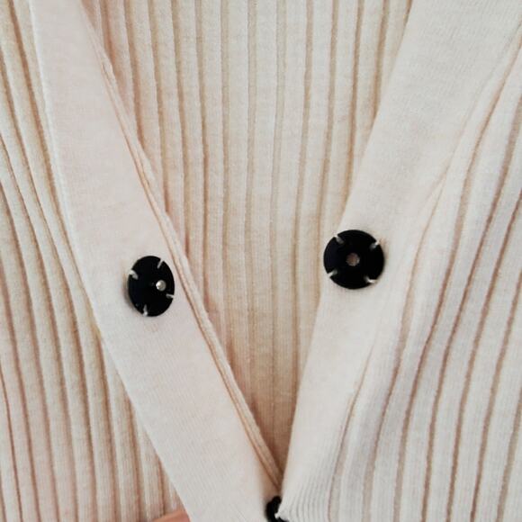 Ribbed neutral cardigan with pom pom snaps size XS NWT - Picture 8 of 11